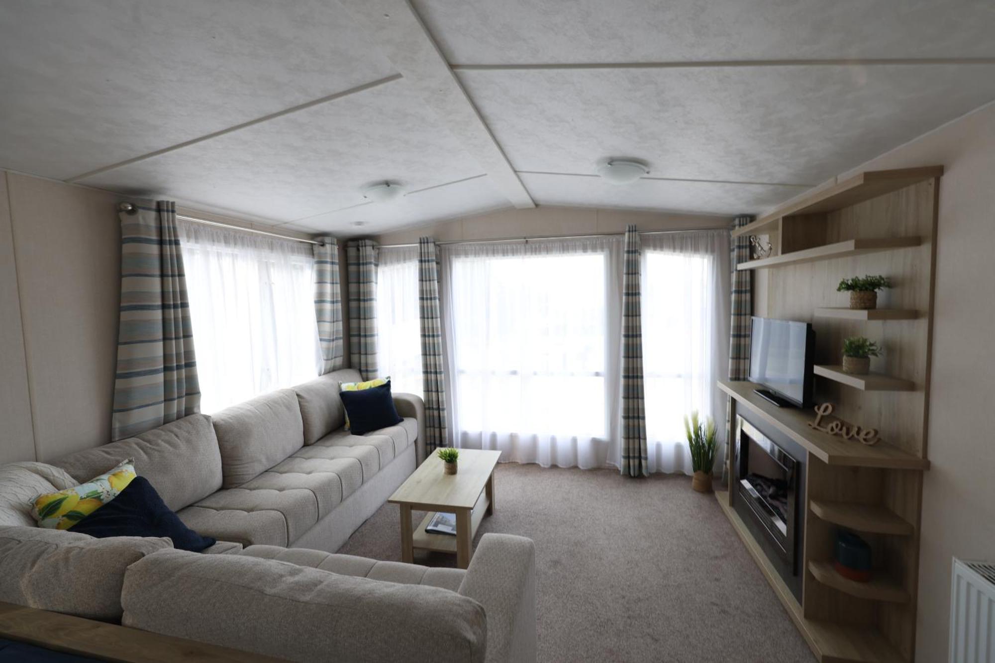 Mercury Yacht Harbour And Holiday Park Bursledon Extérieur photo