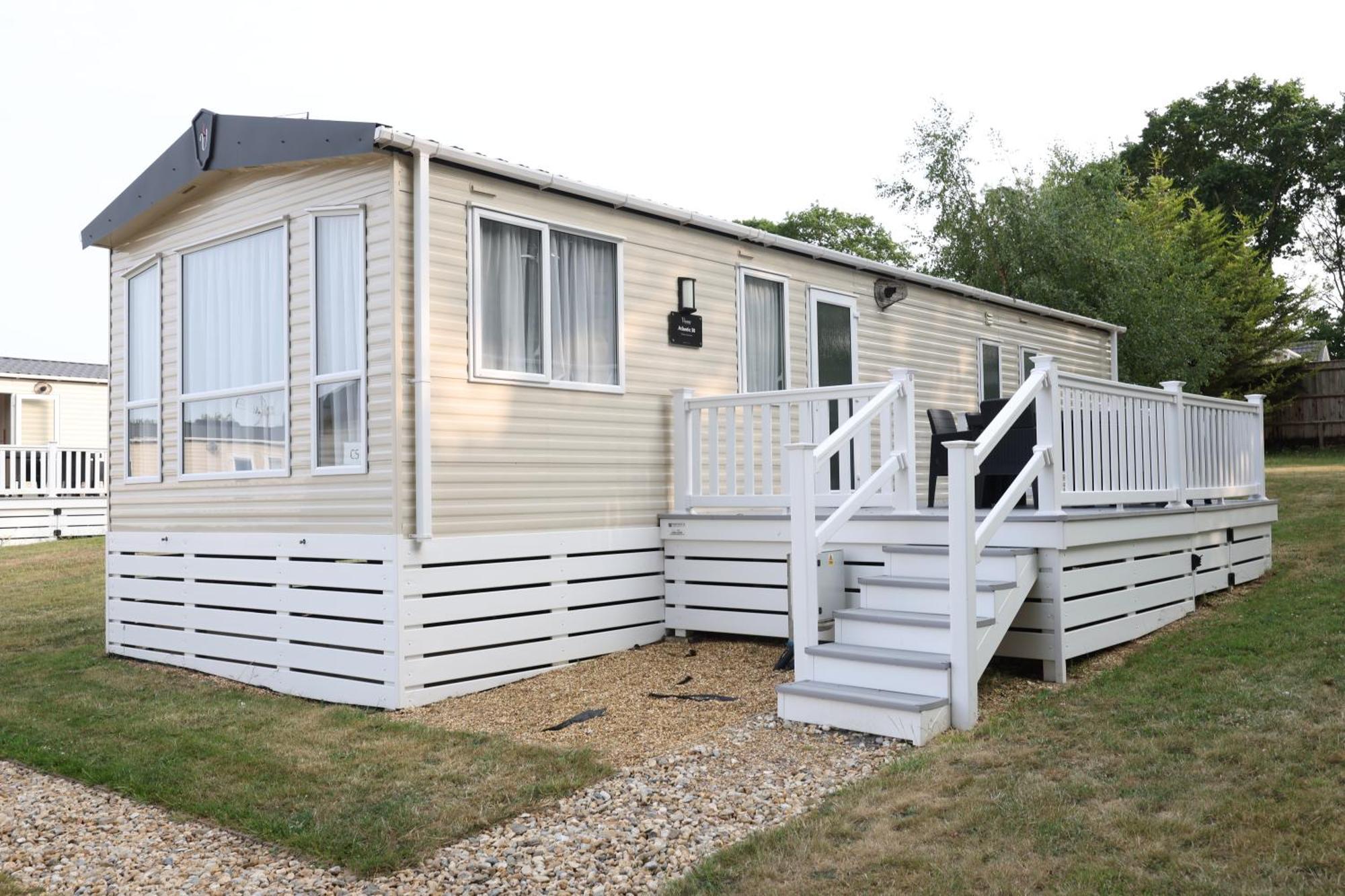 Mercury Yacht Harbour And Holiday Park Bursledon Extérieur photo