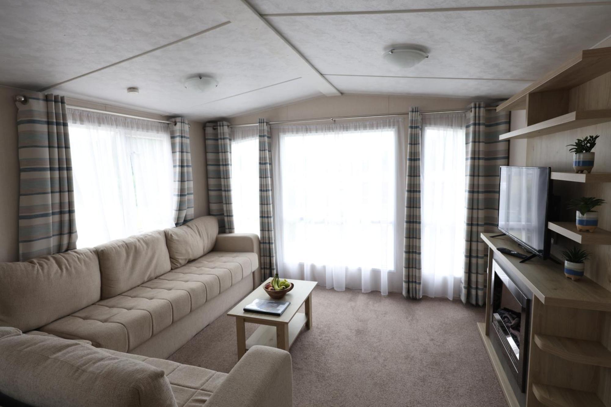 Mercury Yacht Harbour And Holiday Park Bursledon Extérieur photo