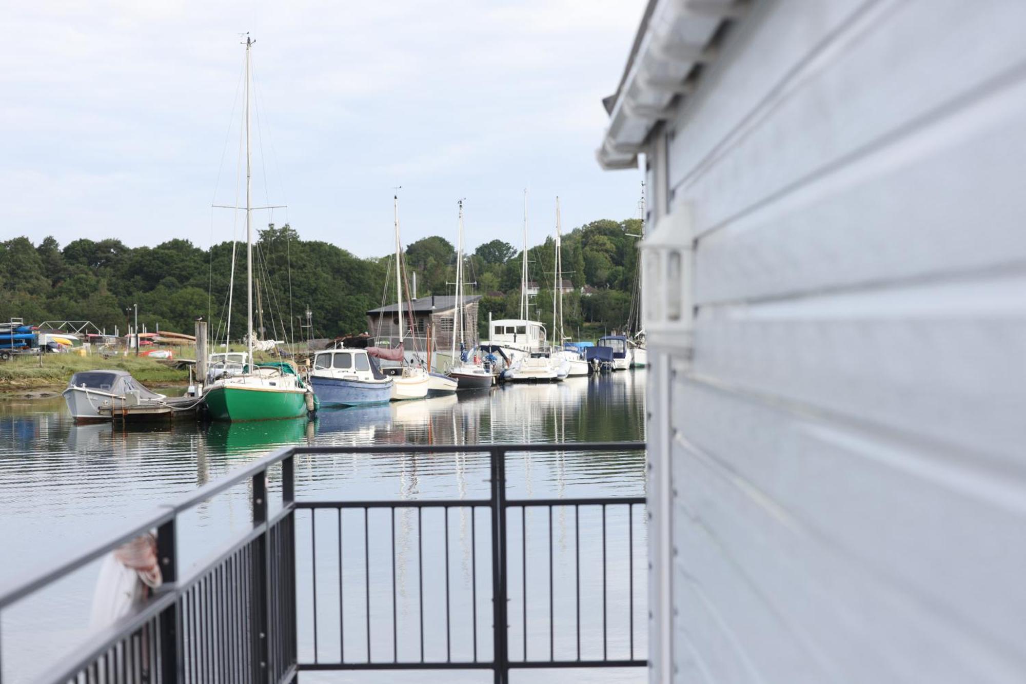 Mercury Yacht Harbour And Holiday Park Bursledon Extérieur photo