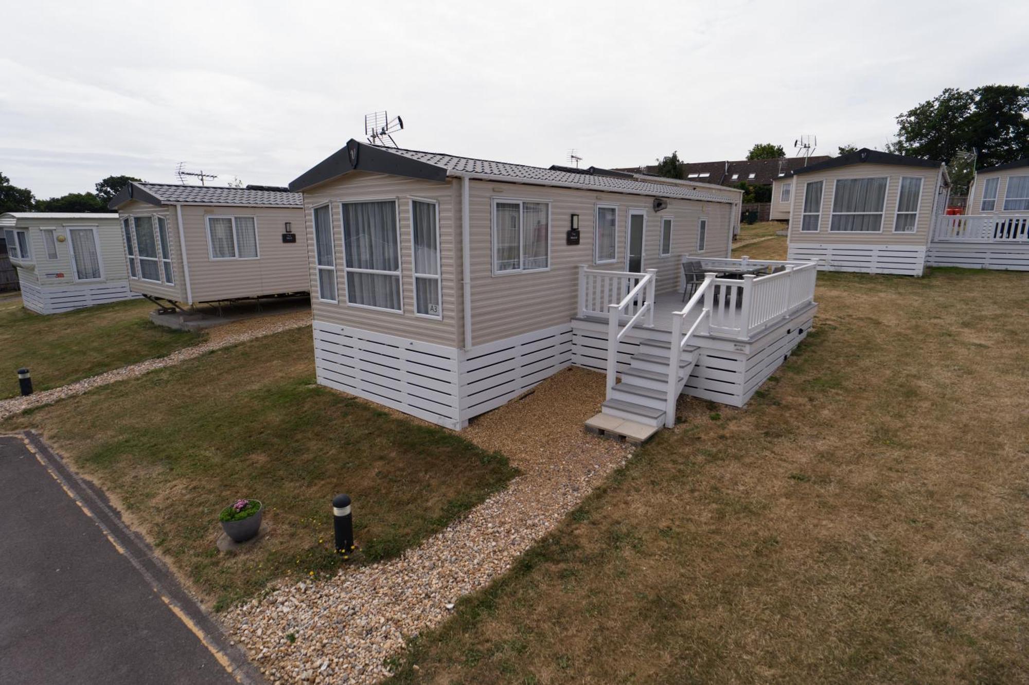 Mercury Yacht Harbour And Holiday Park Bursledon Extérieur photo