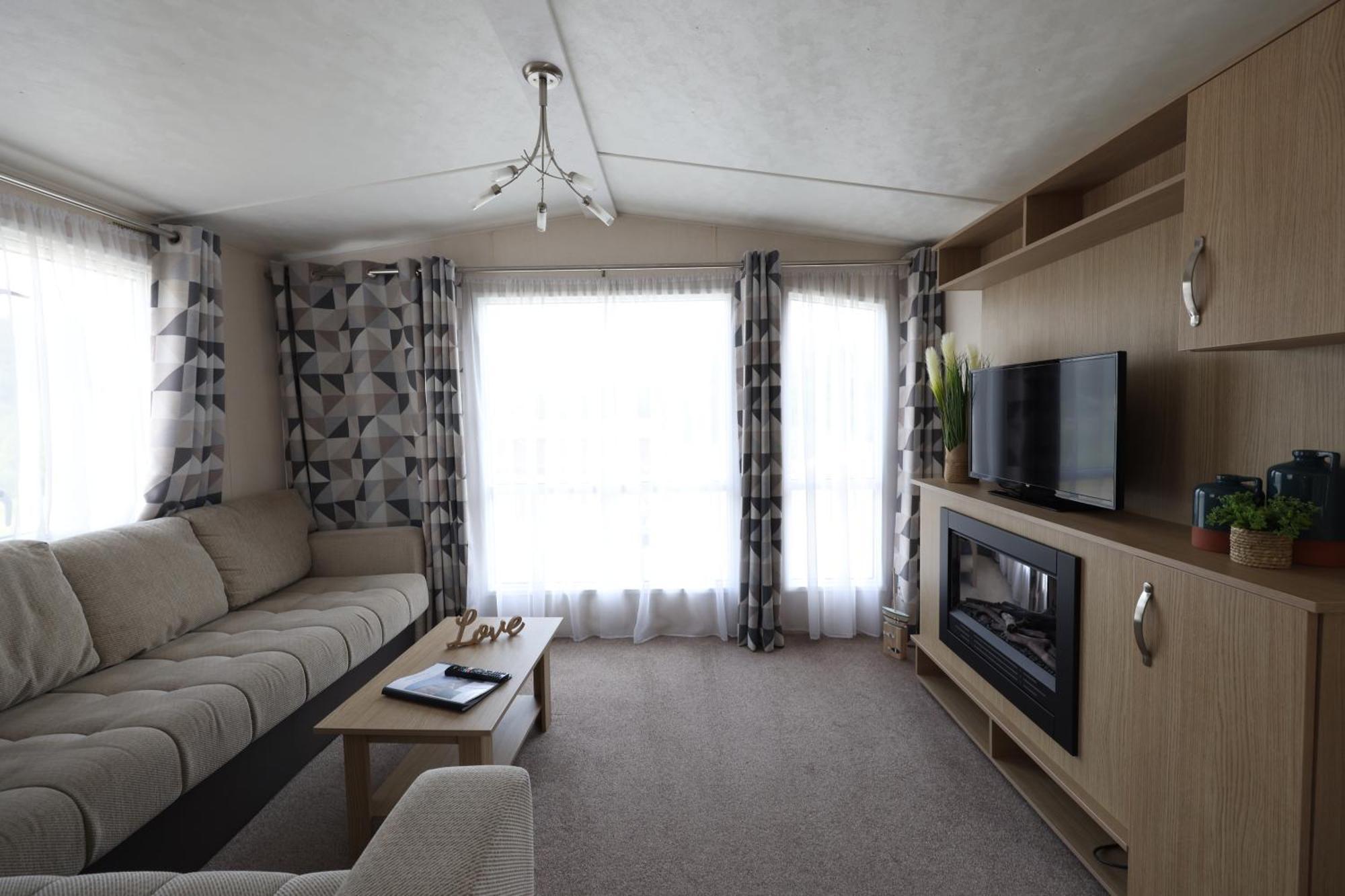 Mercury Yacht Harbour And Holiday Park Bursledon Extérieur photo