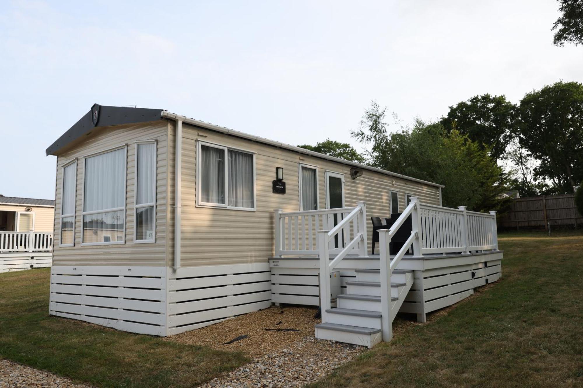 Mercury Yacht Harbour And Holiday Park Bursledon Extérieur photo